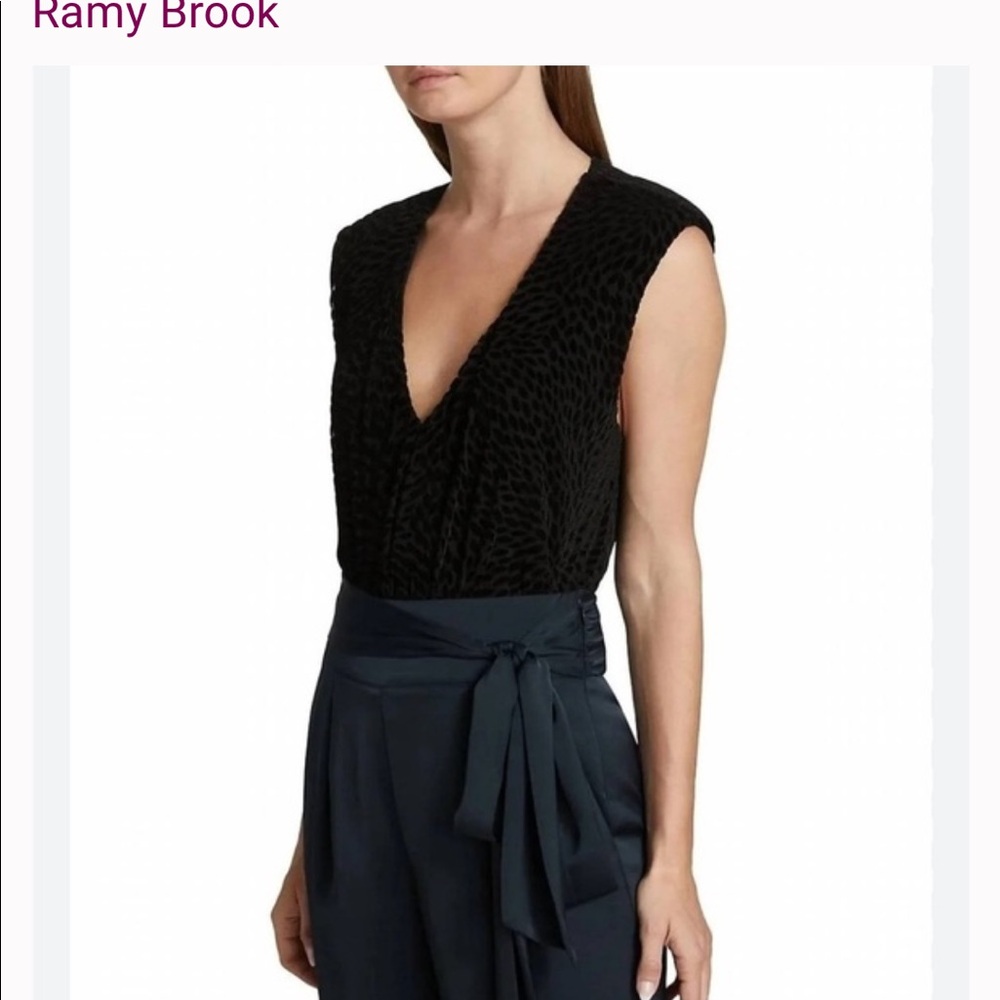 Ramy Brook Black Regina Velvet Embossed Burnout Cap Sleeve V-Neck Bodysuit Small - Picture 5 of 10